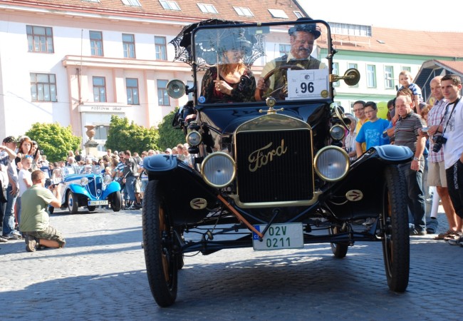 Autoklub Tišnov slaví 85 let a zve na 15. ročník Přehlídky elegance