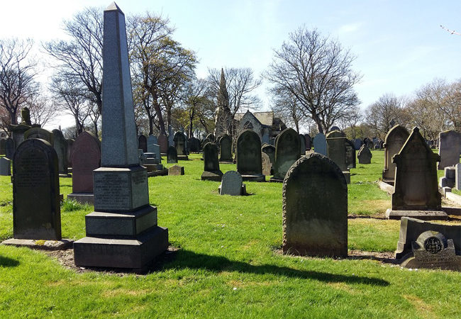 Prodloužení otevírací doby hřbitovů